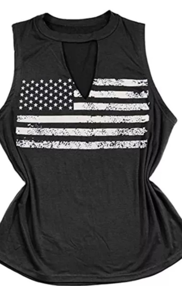 ๐ฅNew boutique American flag cut out Tank - Picture 2 of 7